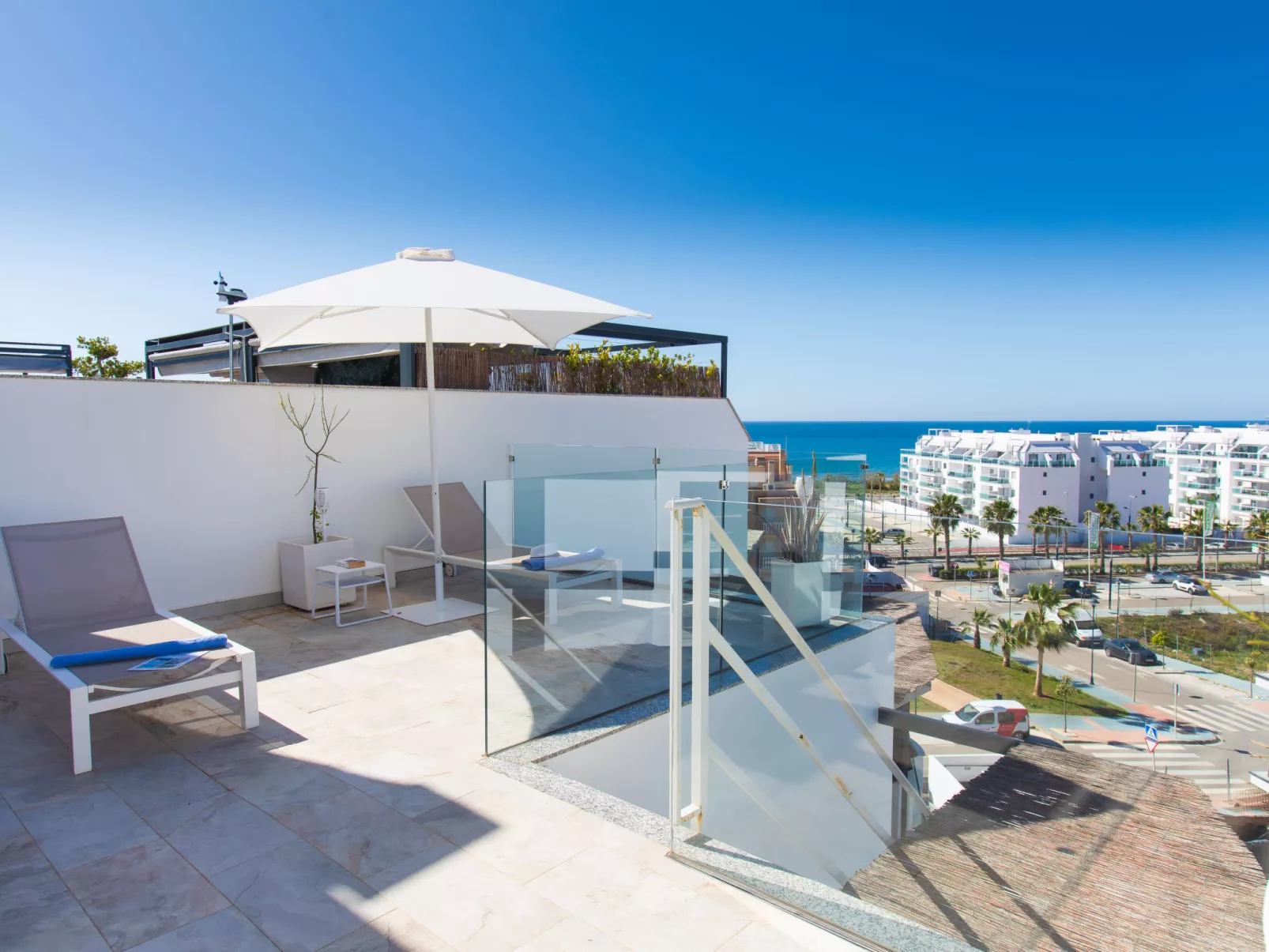 Serenebay Apartment SeaView/Roof Terrace-Draußen