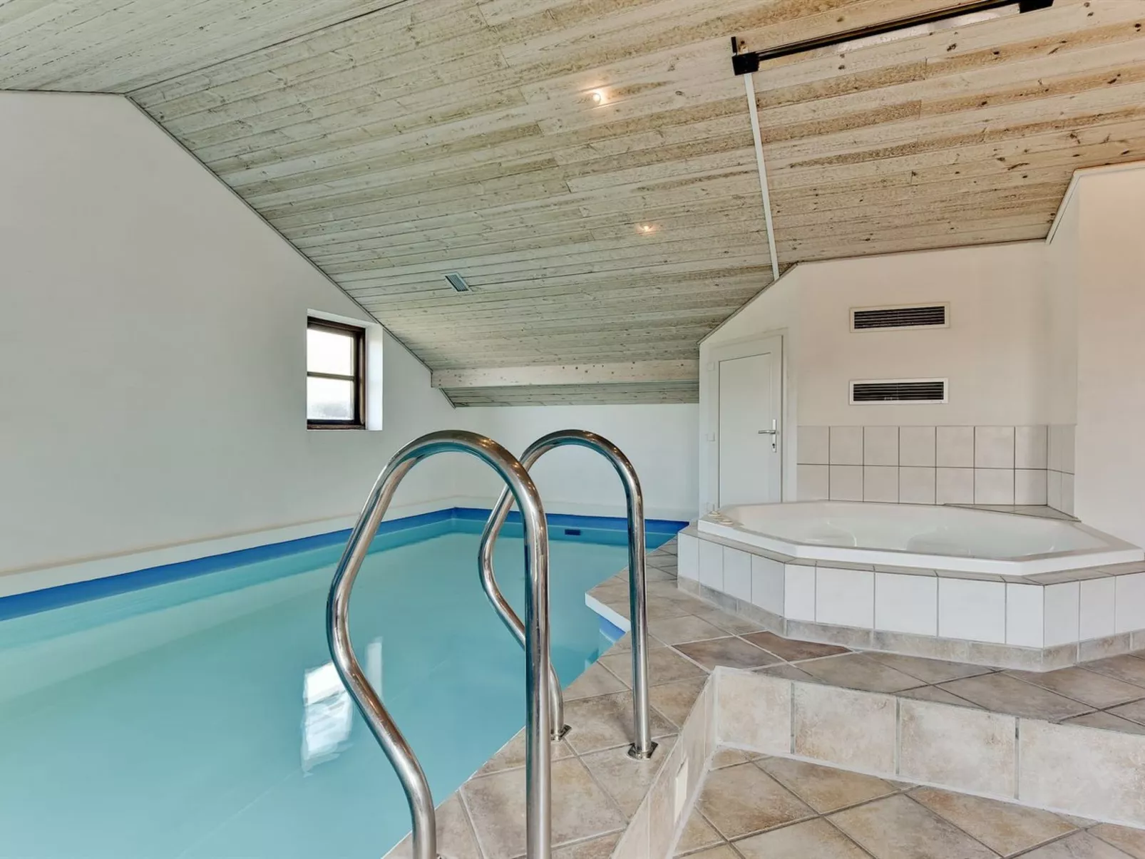 "Mico" - 500m from the sea-Inside