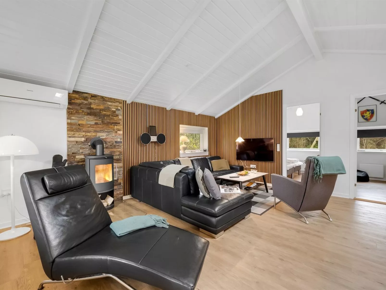 "Famke" - 1km from the sea-Inside