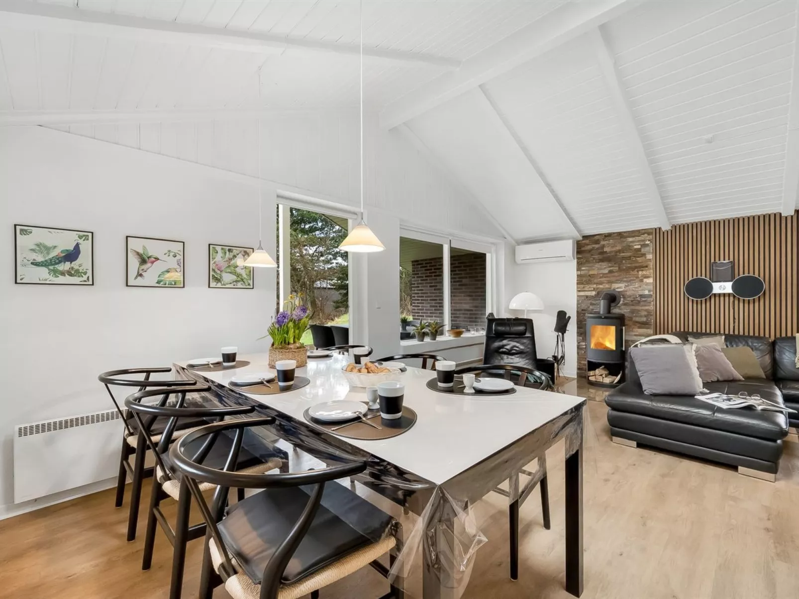 "Famke" - 1km from the sea-Inside