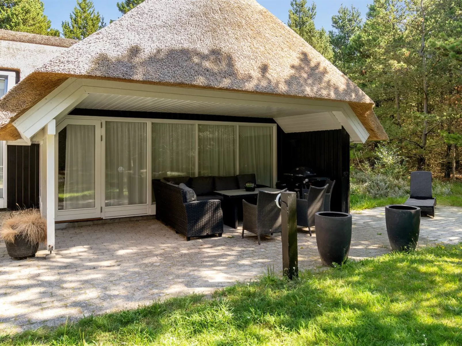 "Verna" - 800m from the sea-Outside