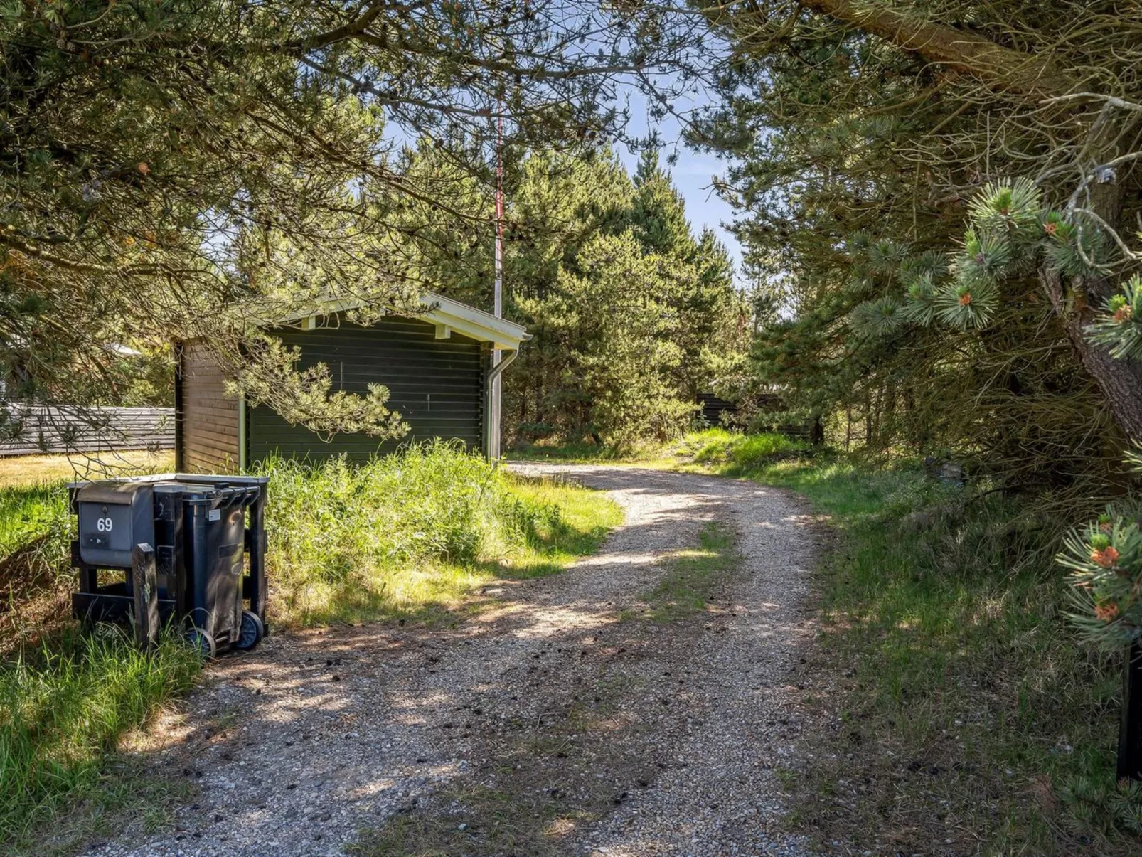 "Flora" - 1.5km from the sea-Outside