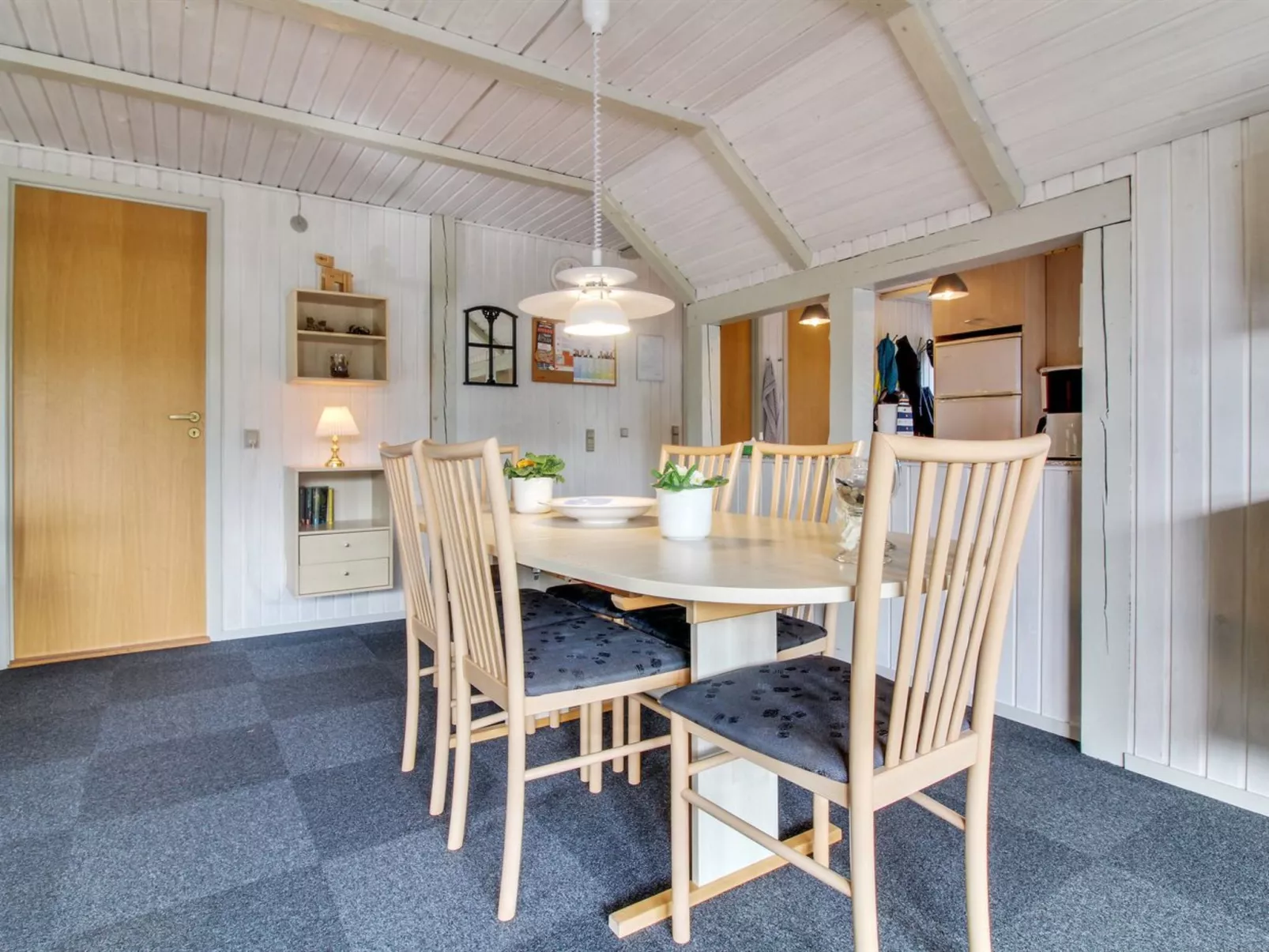 "Emmi" - 2.5km from the sea-Inside