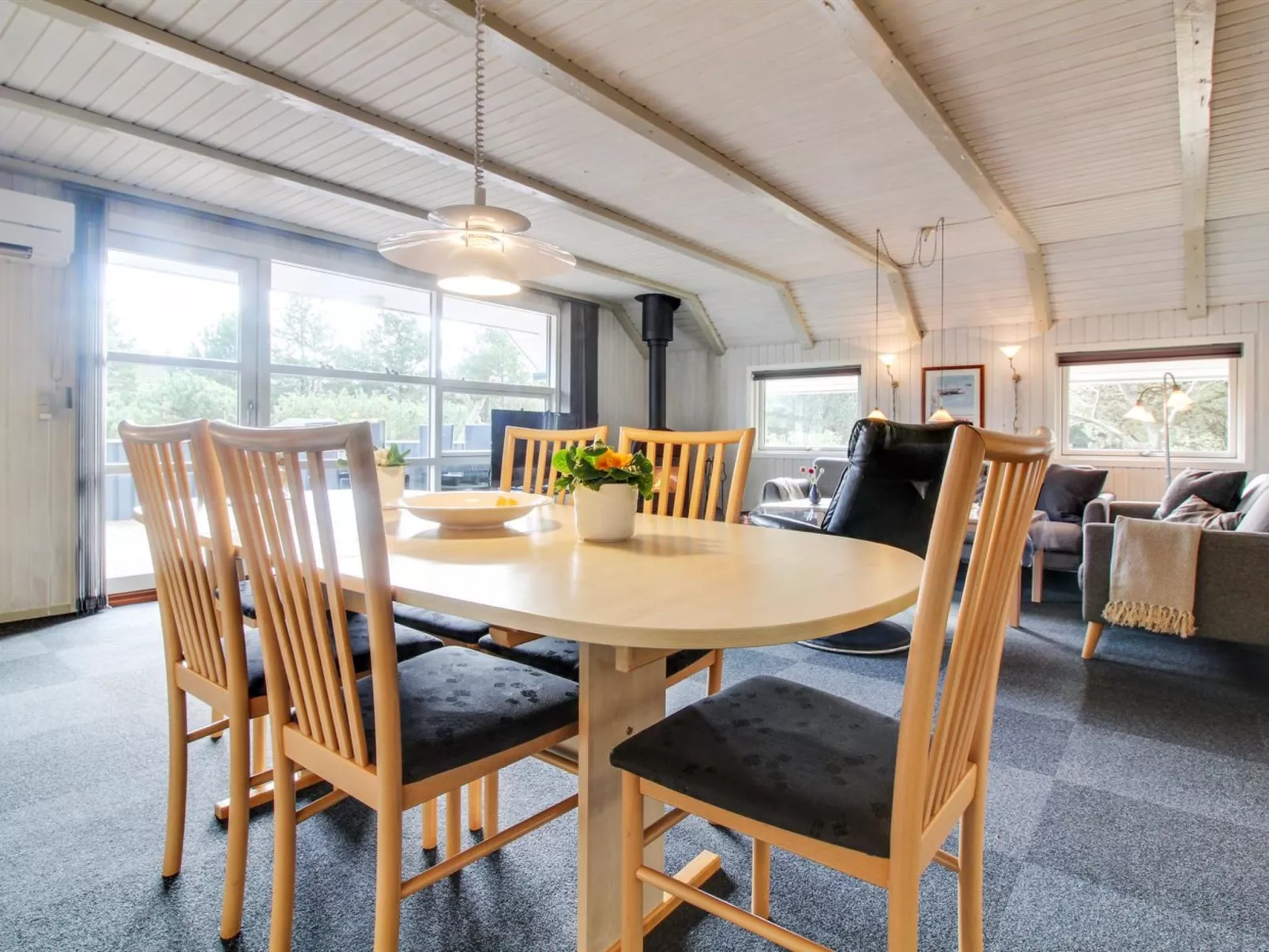 "Emmi" - 2.5km from the sea-Inside