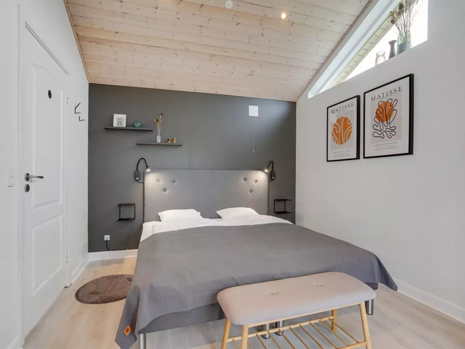 "Svenn" - 400m from the sea-Inside