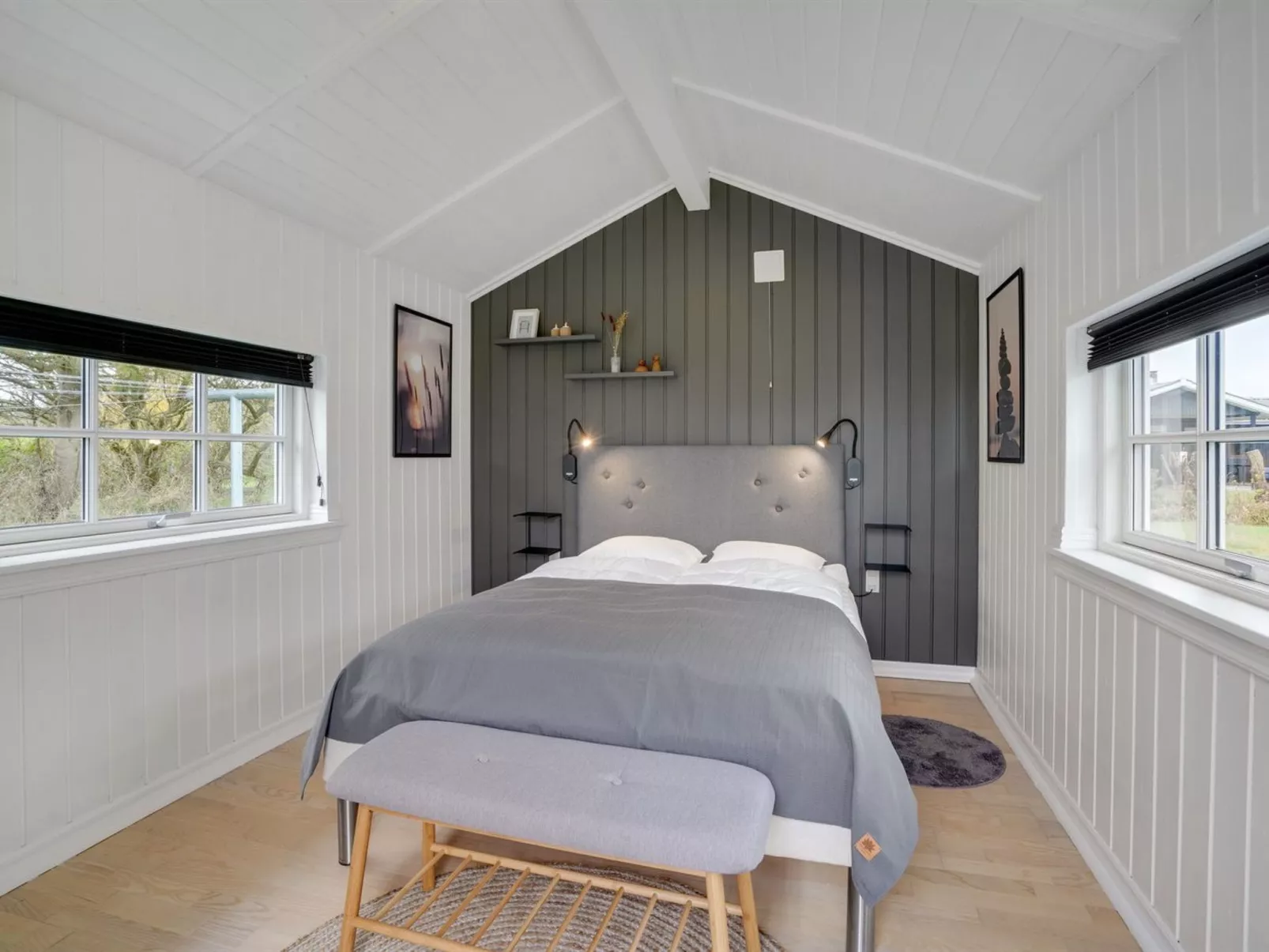 "Svenn" - 400m from the sea-Inside