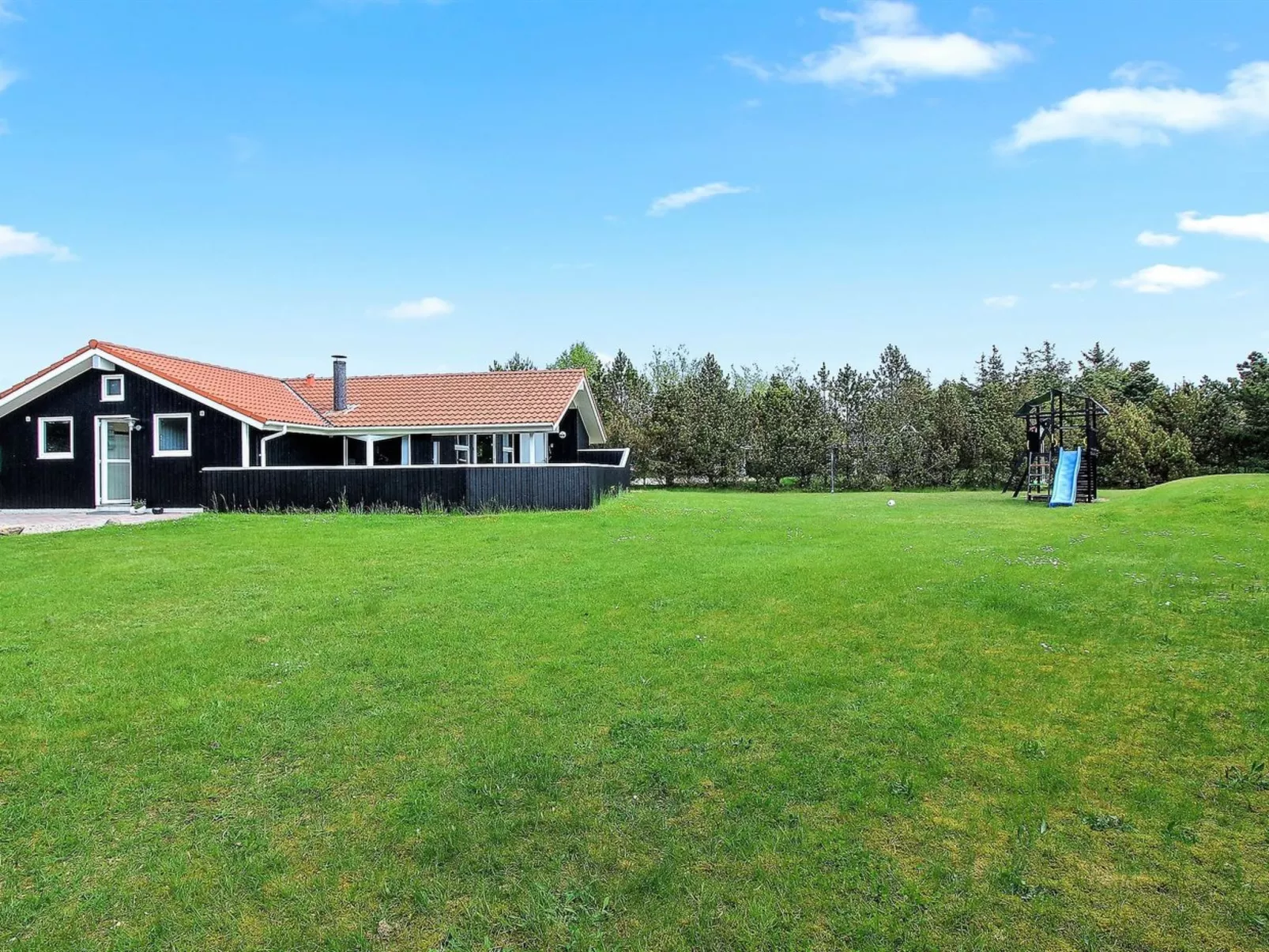 "Stense" - 900m from the sea-Outside