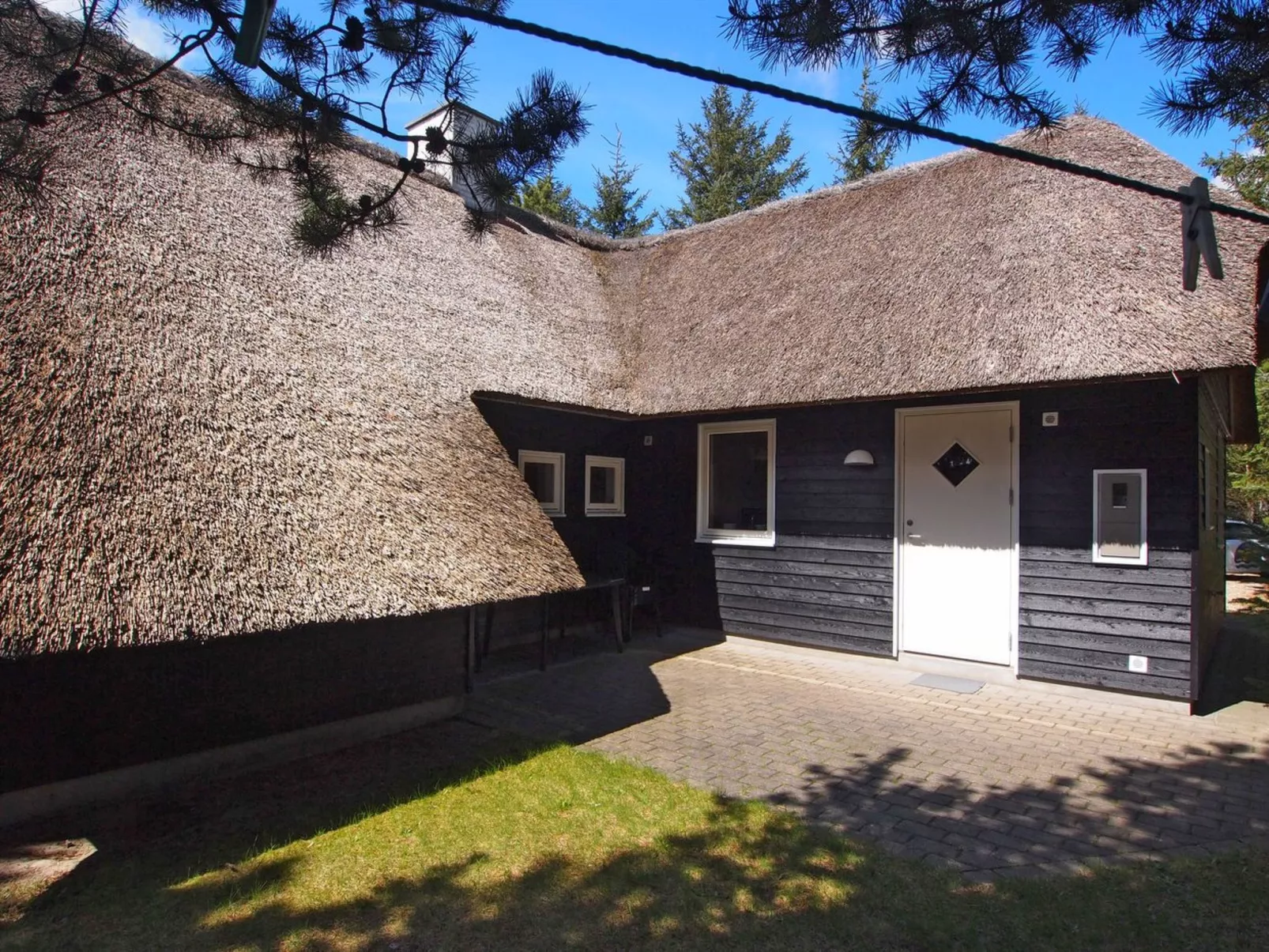 "Mart" - 1.6km from the sea-Outside