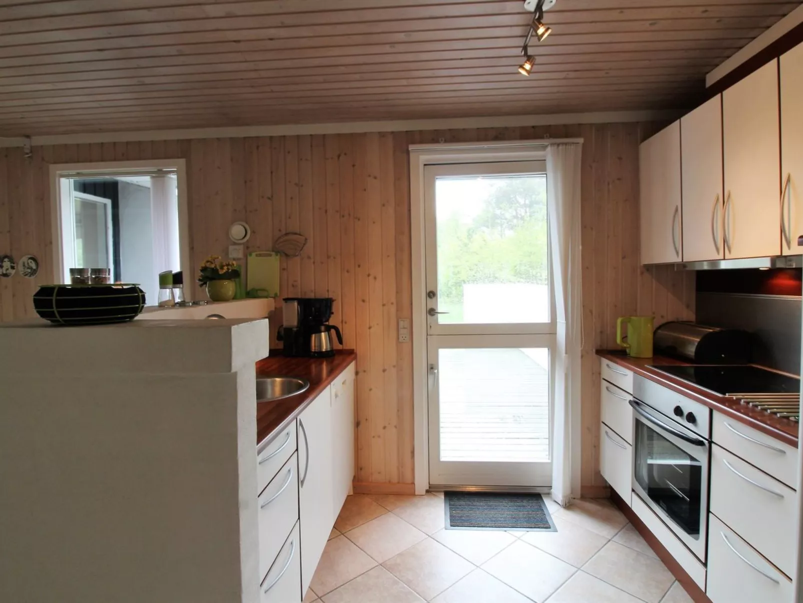 "Atla" - 2.5km from the sea-Inside