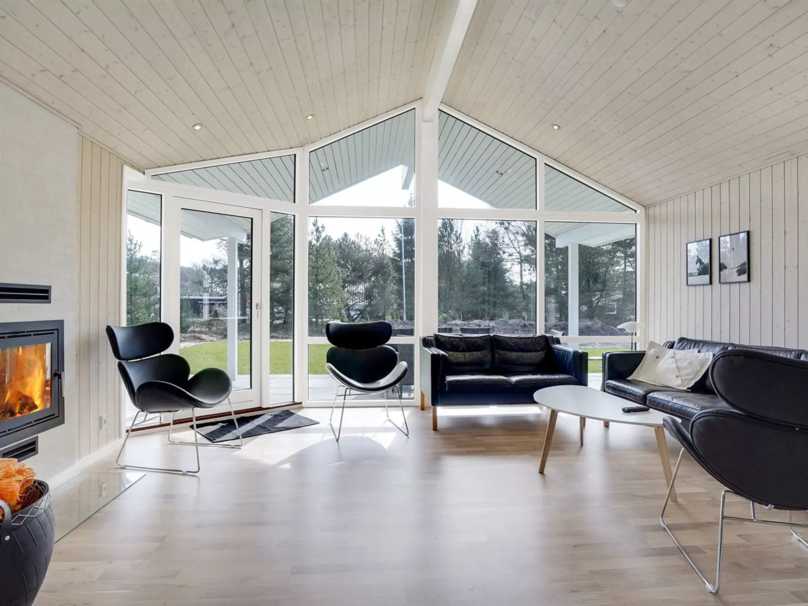 "Dior" - 1.4km from the sea-Inside