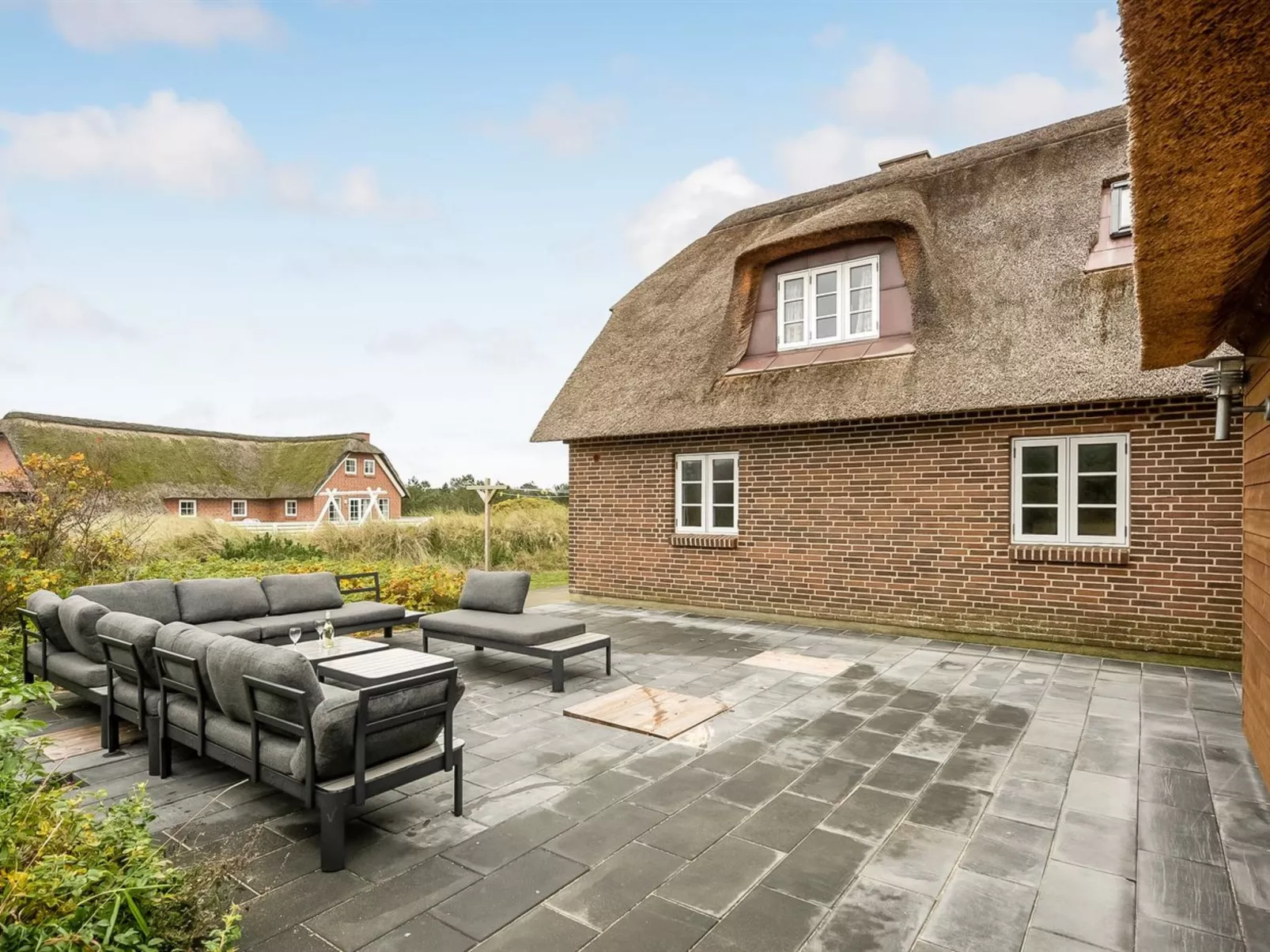 "Adia" - 300m from the sea-Outside