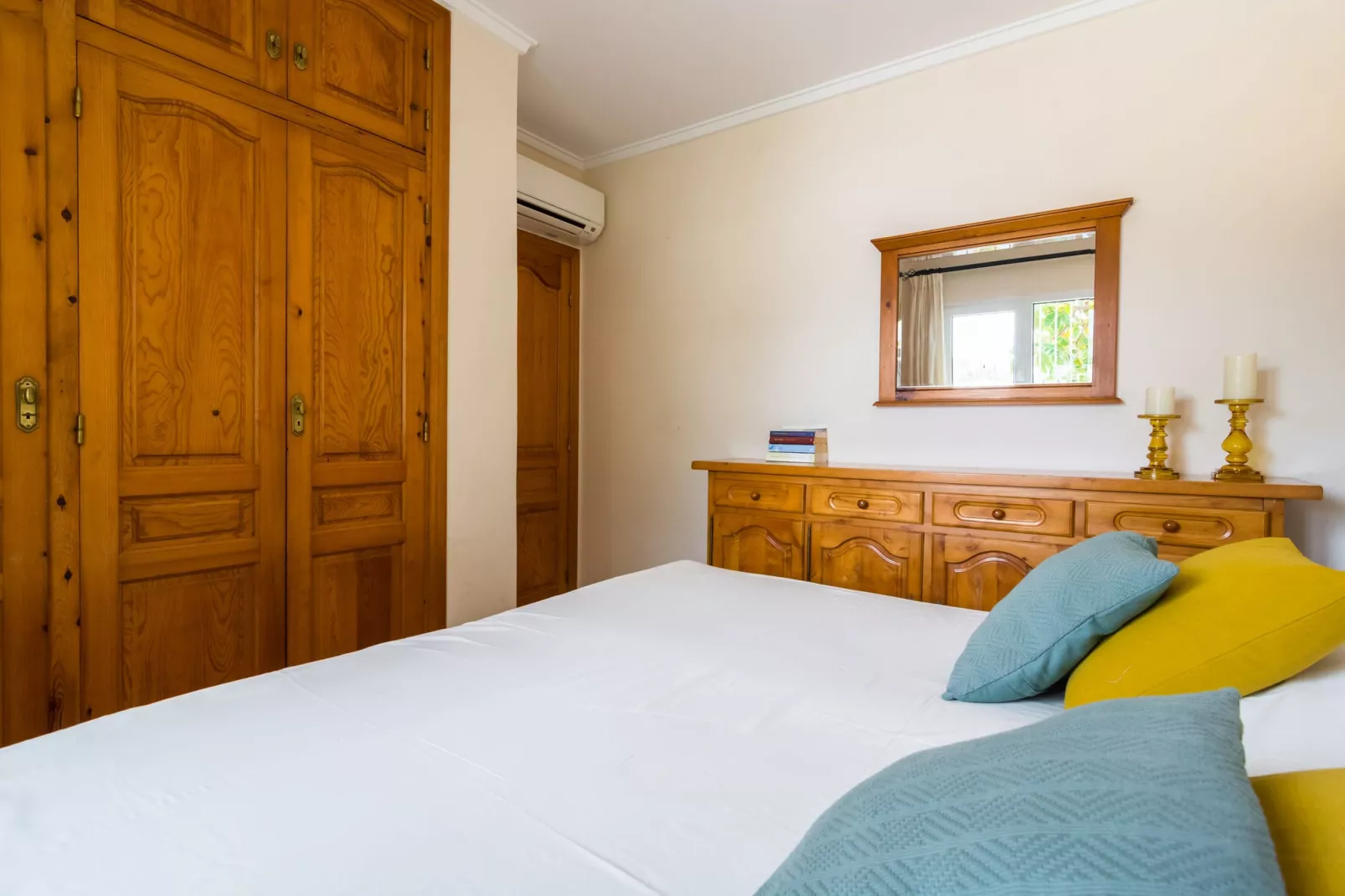 El Paraíso-Bedroom