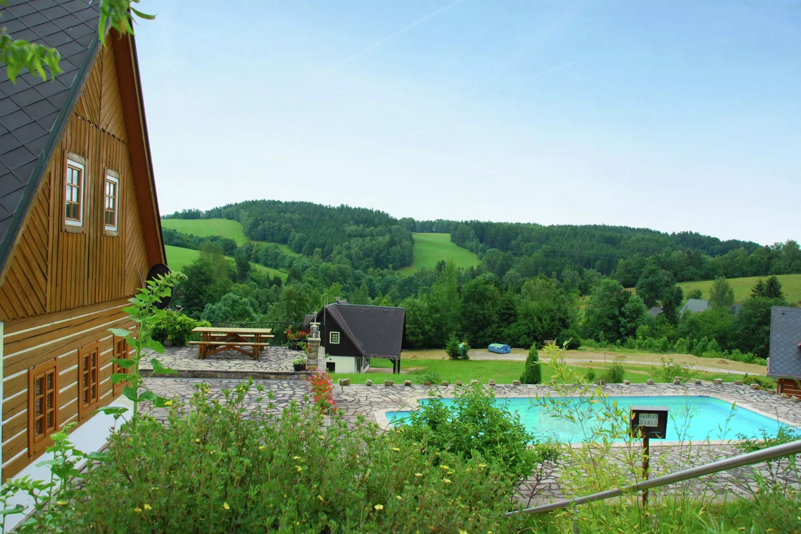 Villa Venova-Gärten Sommer