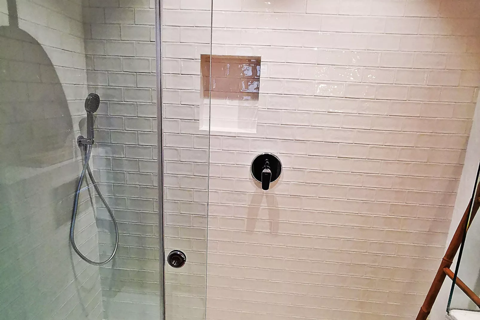 El Paraíso-Bathroom