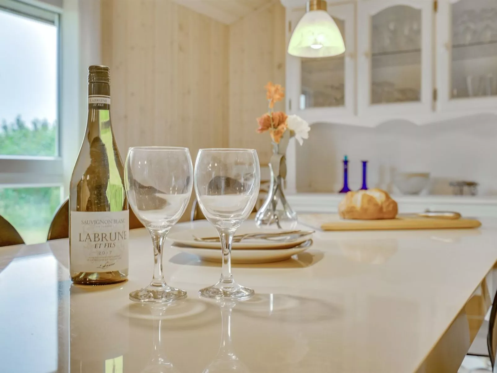 "Aviaja" - 12km from the sea-Inside