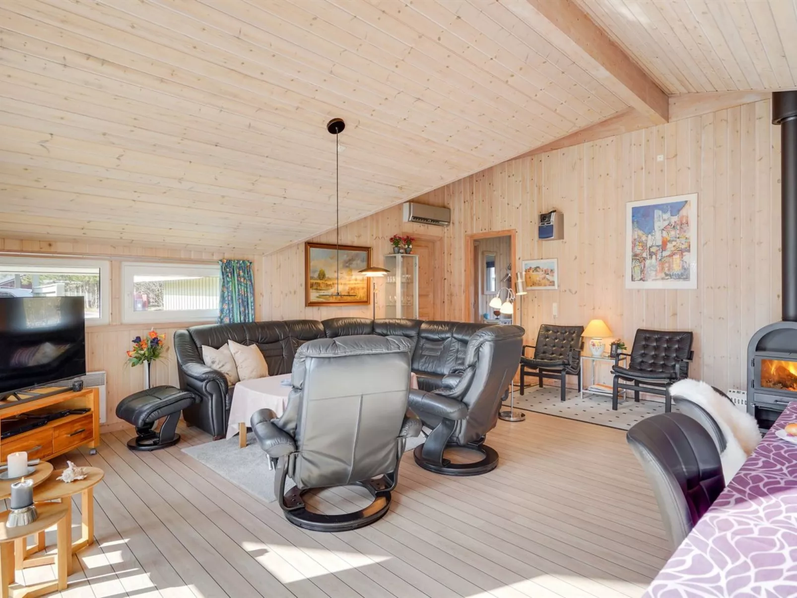"Allita" - 12km from the sea-Drinnen