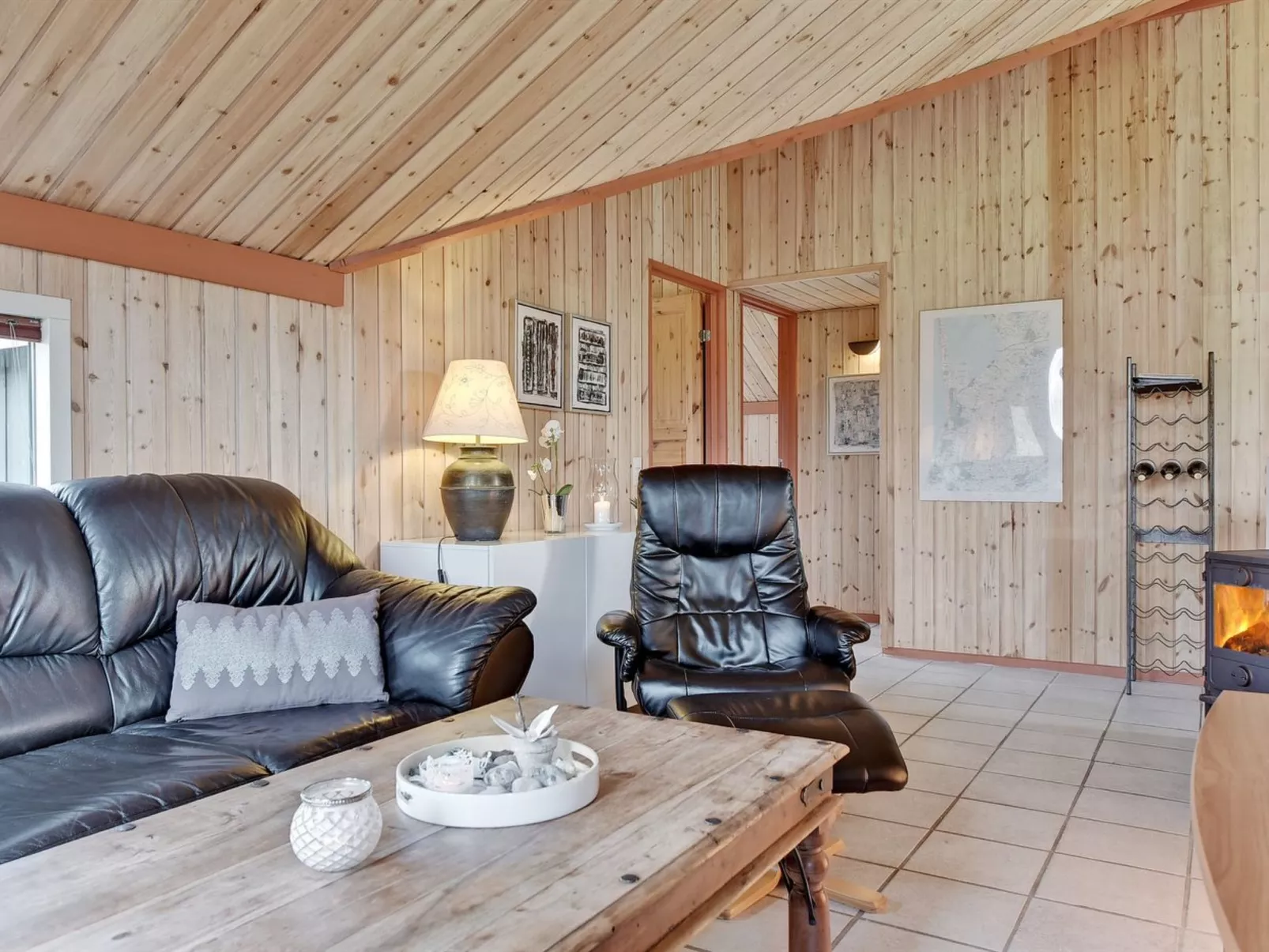 "Aisa" - 10.5km from the sea-Drinnen