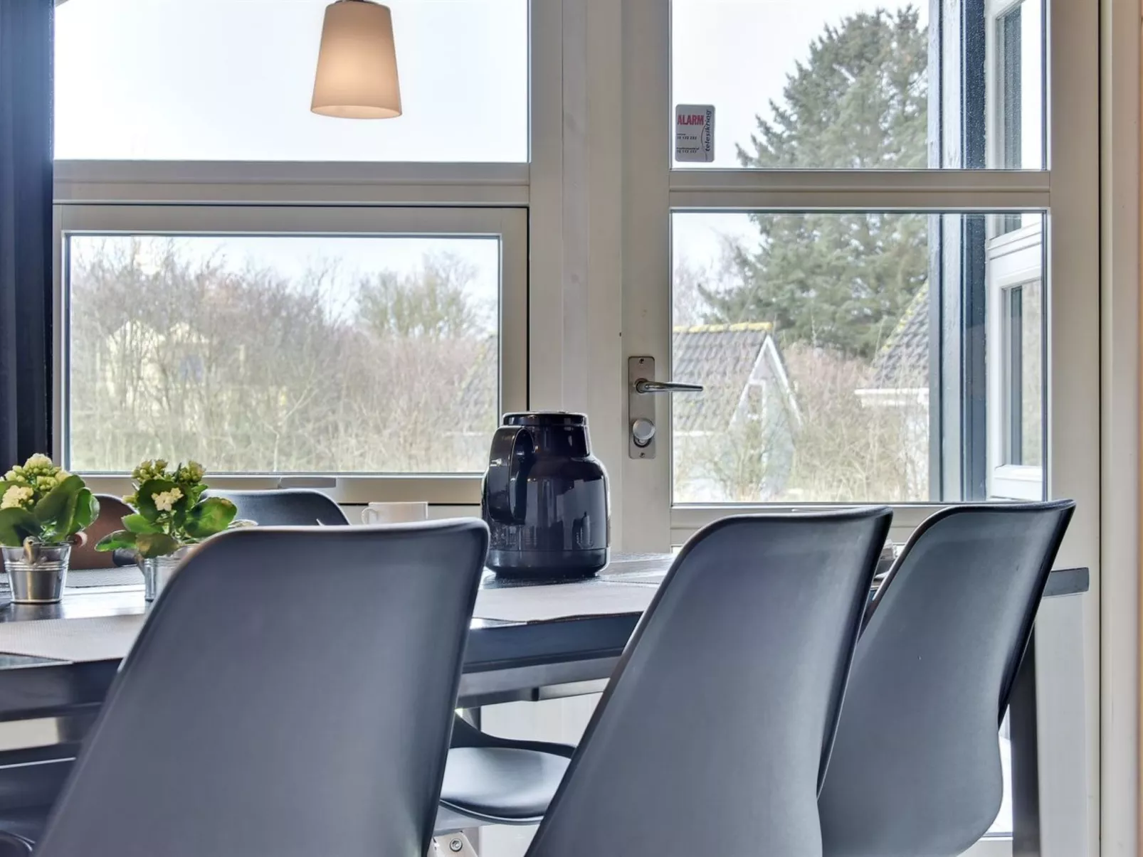 "Aisa" - 10.5km from the sea-Drinnen