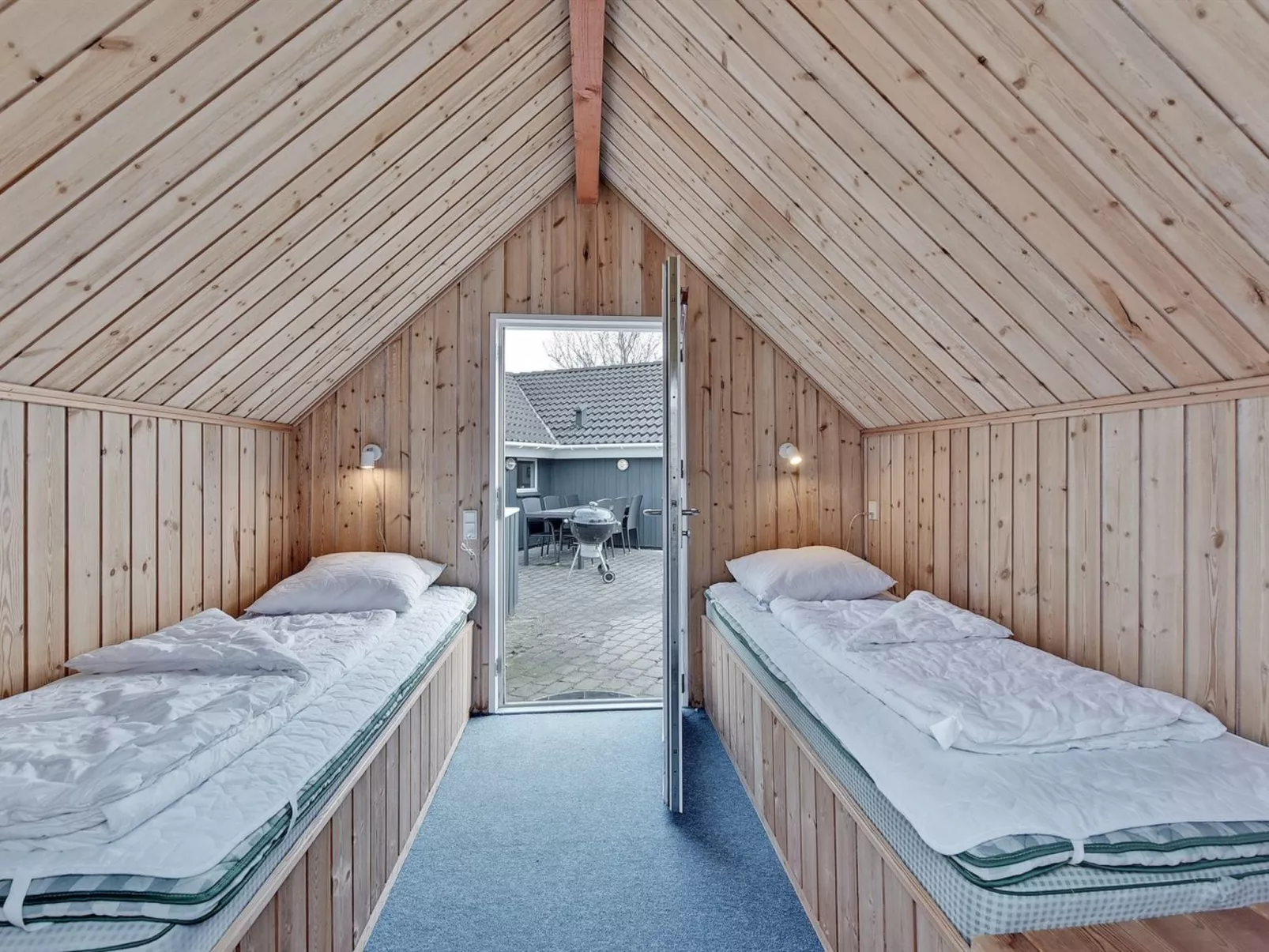 "Aisa" - 10.5km from the sea-Drinnen