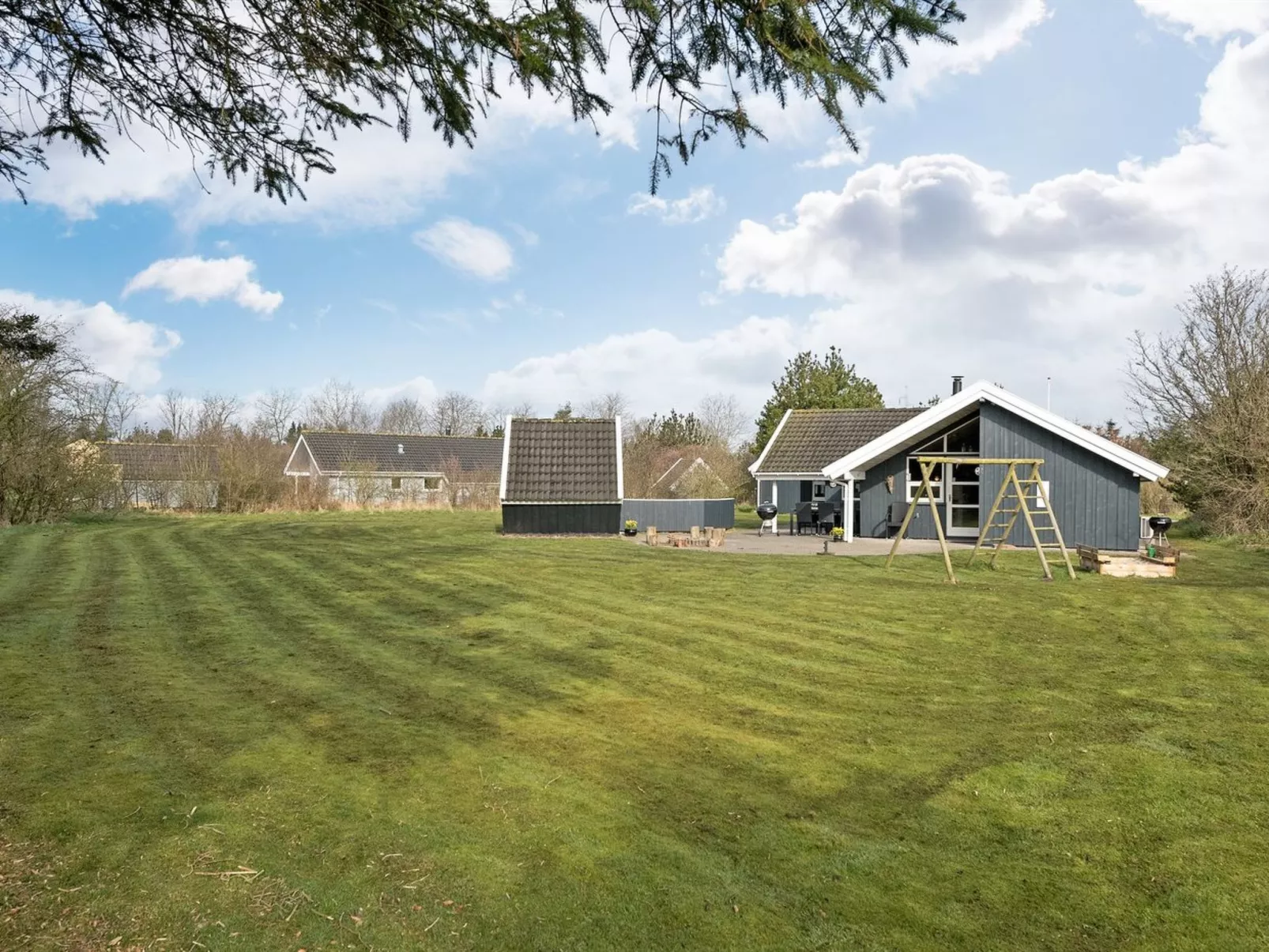 "Aisa" - 10.5km from the sea-Draußen