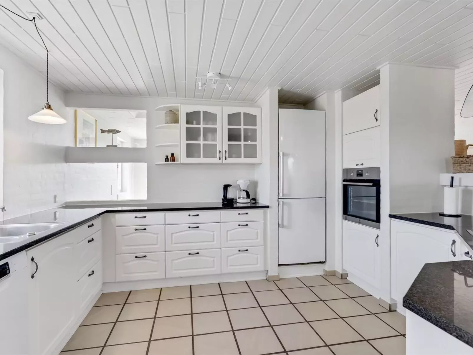"Stillan" - 150m from the sea-Drinnen