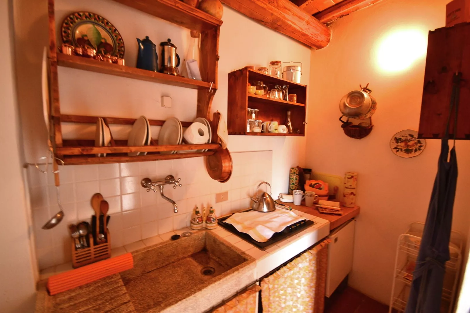 Olivi Giallo-Kitchen