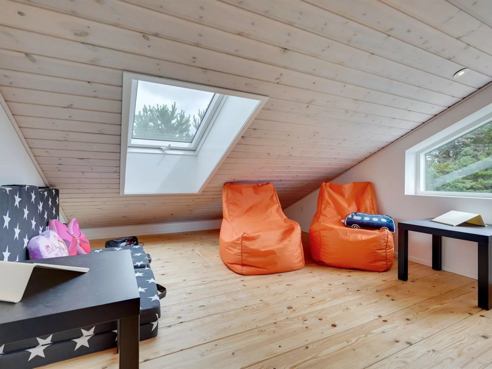 "Jonka" - 2km from the sea-Inside
