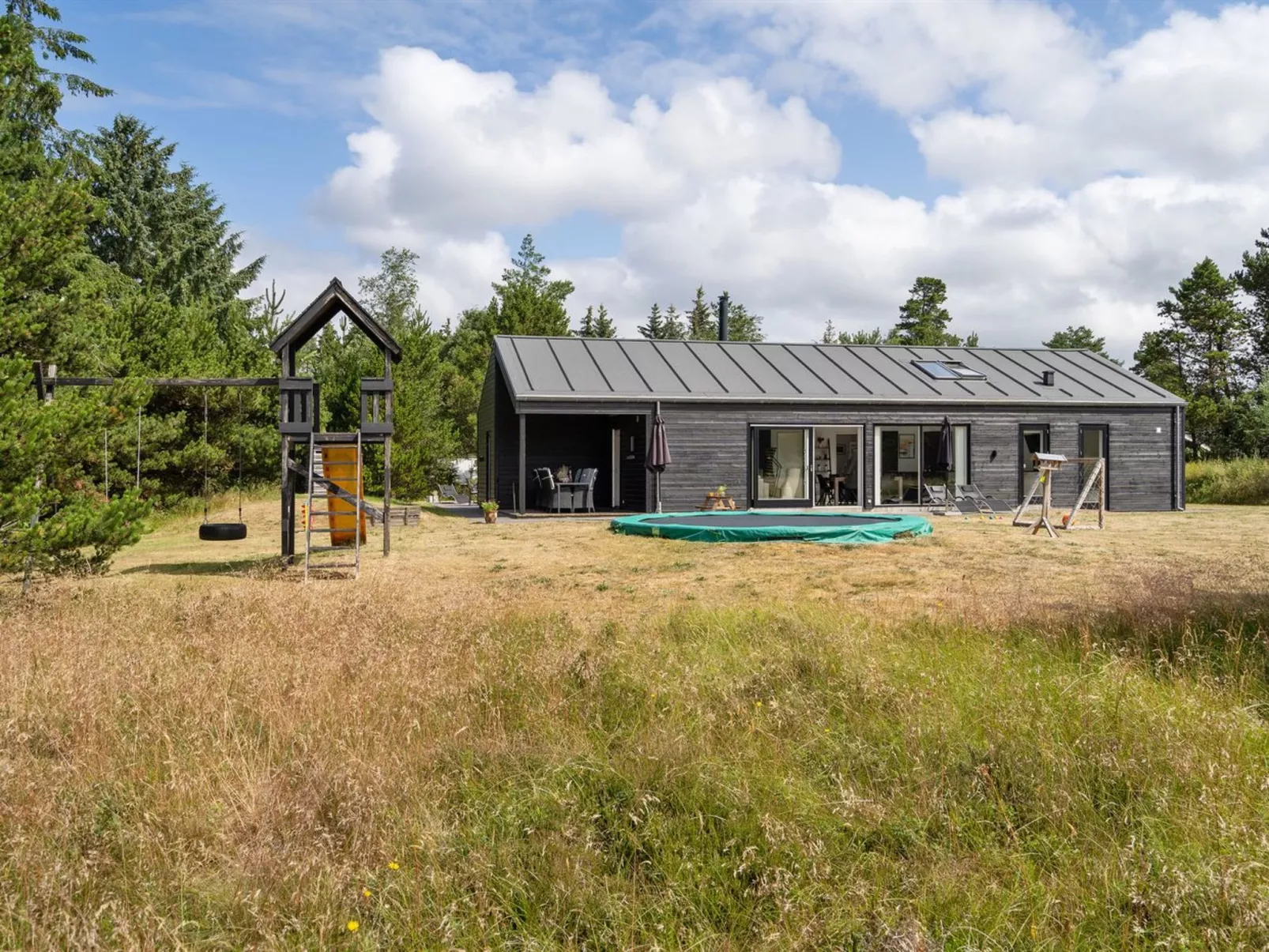 "Jonka" - 2km from the sea-Outside