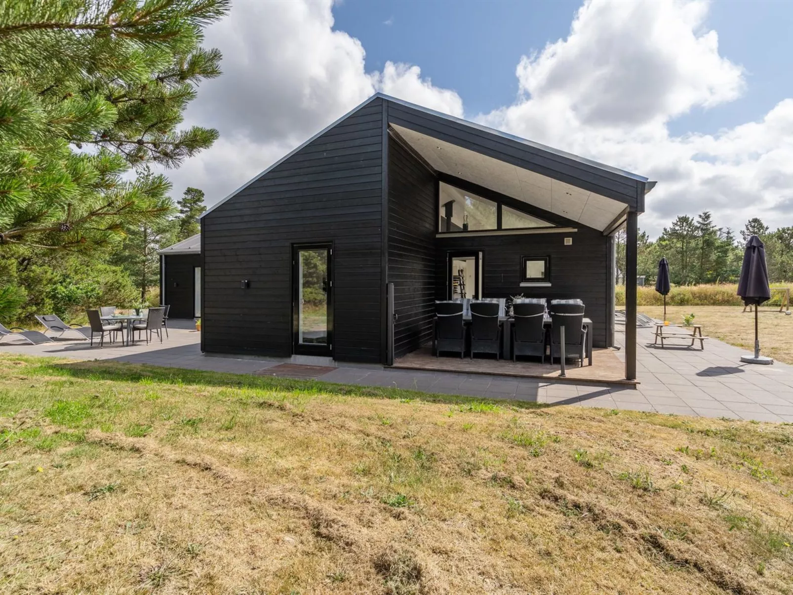 "Jonka" - 2km from the sea-Outside