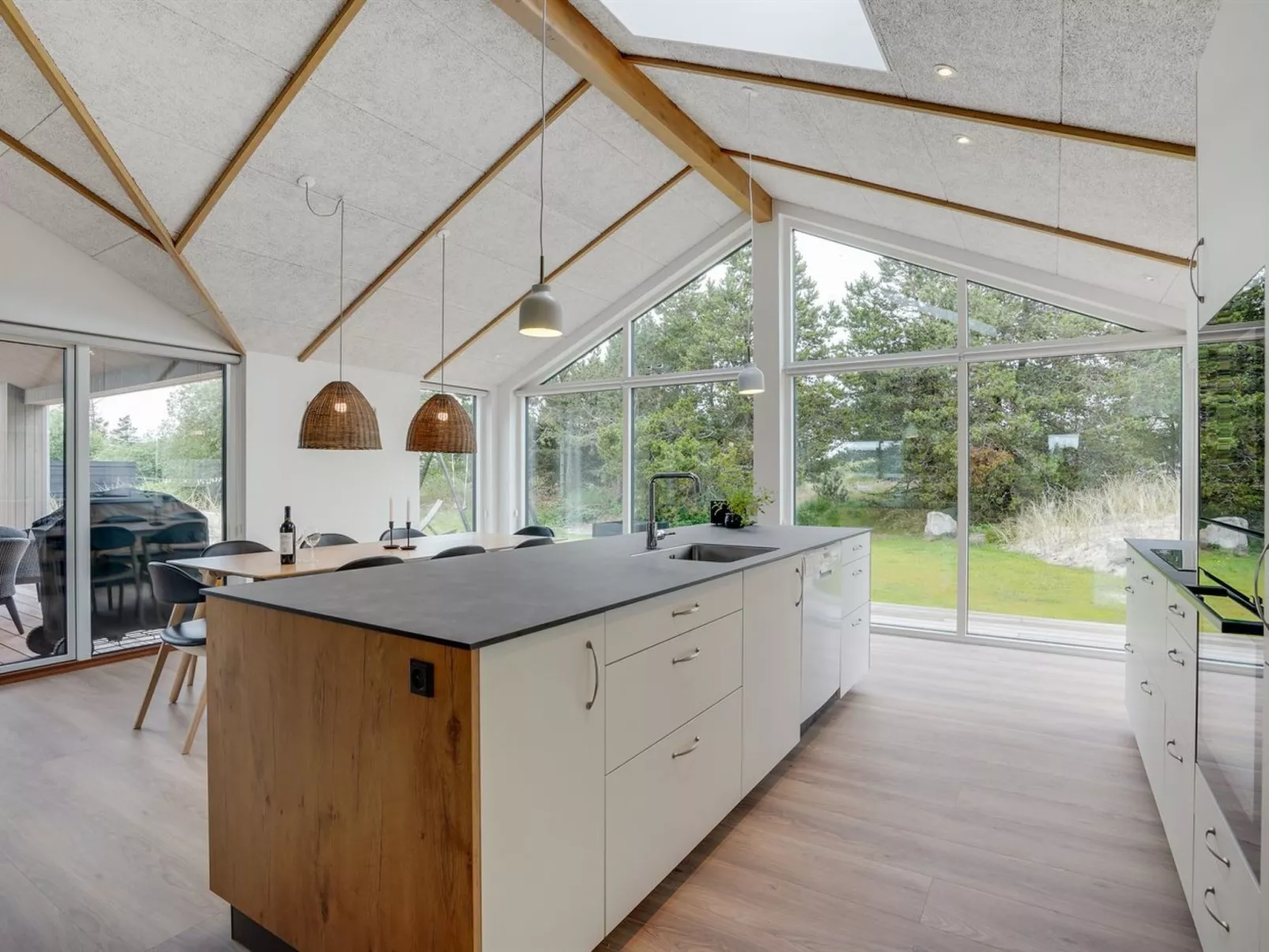 "Antonette" - 1.8km from the sea-Inside