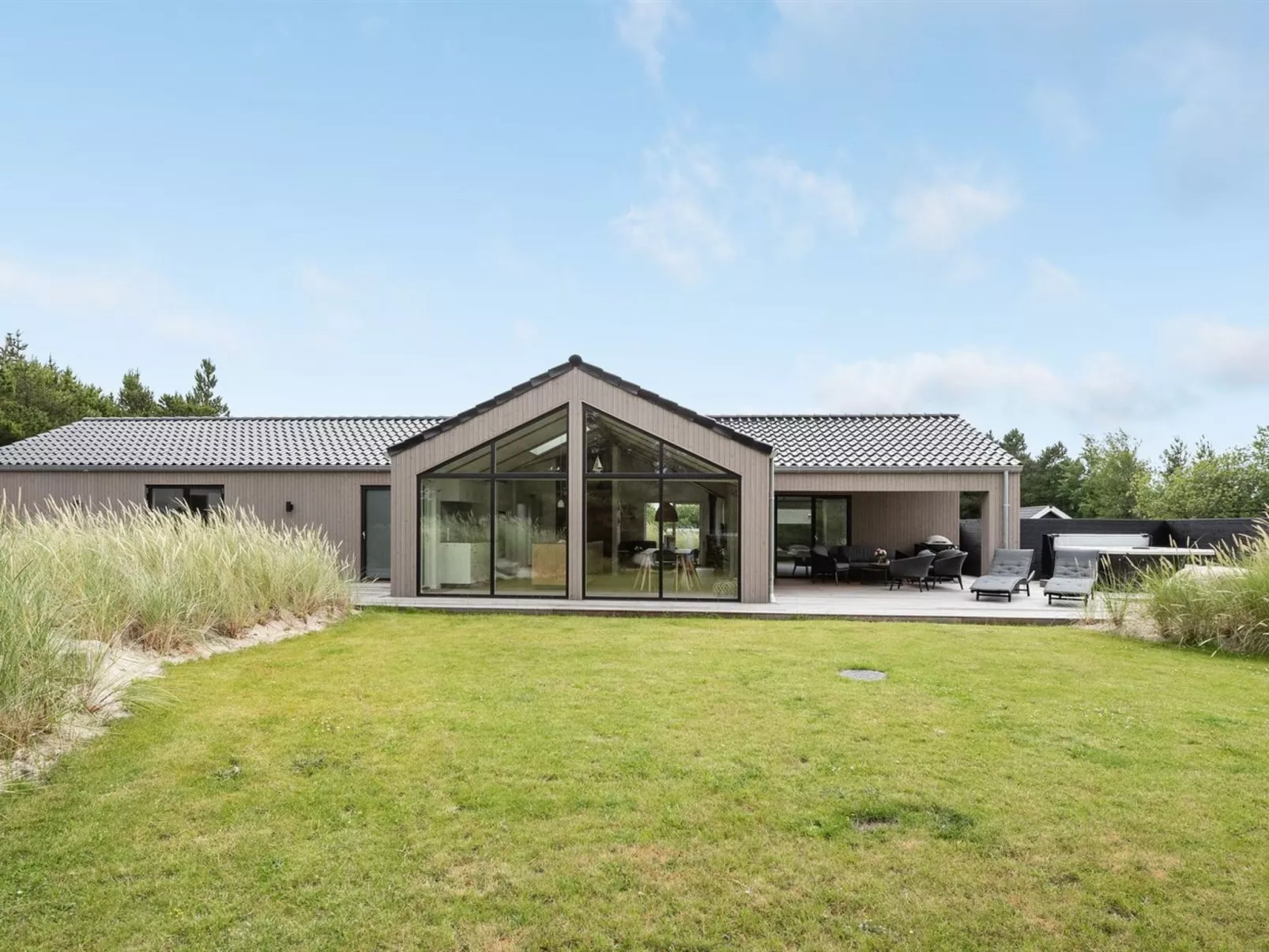 "Antonette" - 1.8km from the sea-Inside