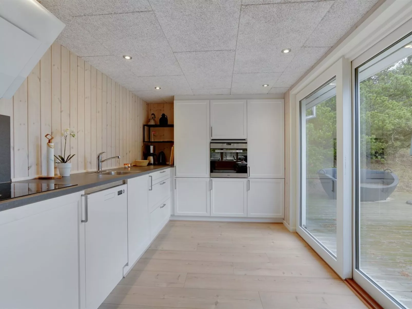 "Solgunn" - 900m from the sea-Inside