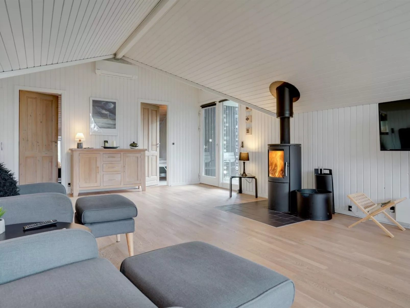 "Adde" - 1km from the sea-Inside