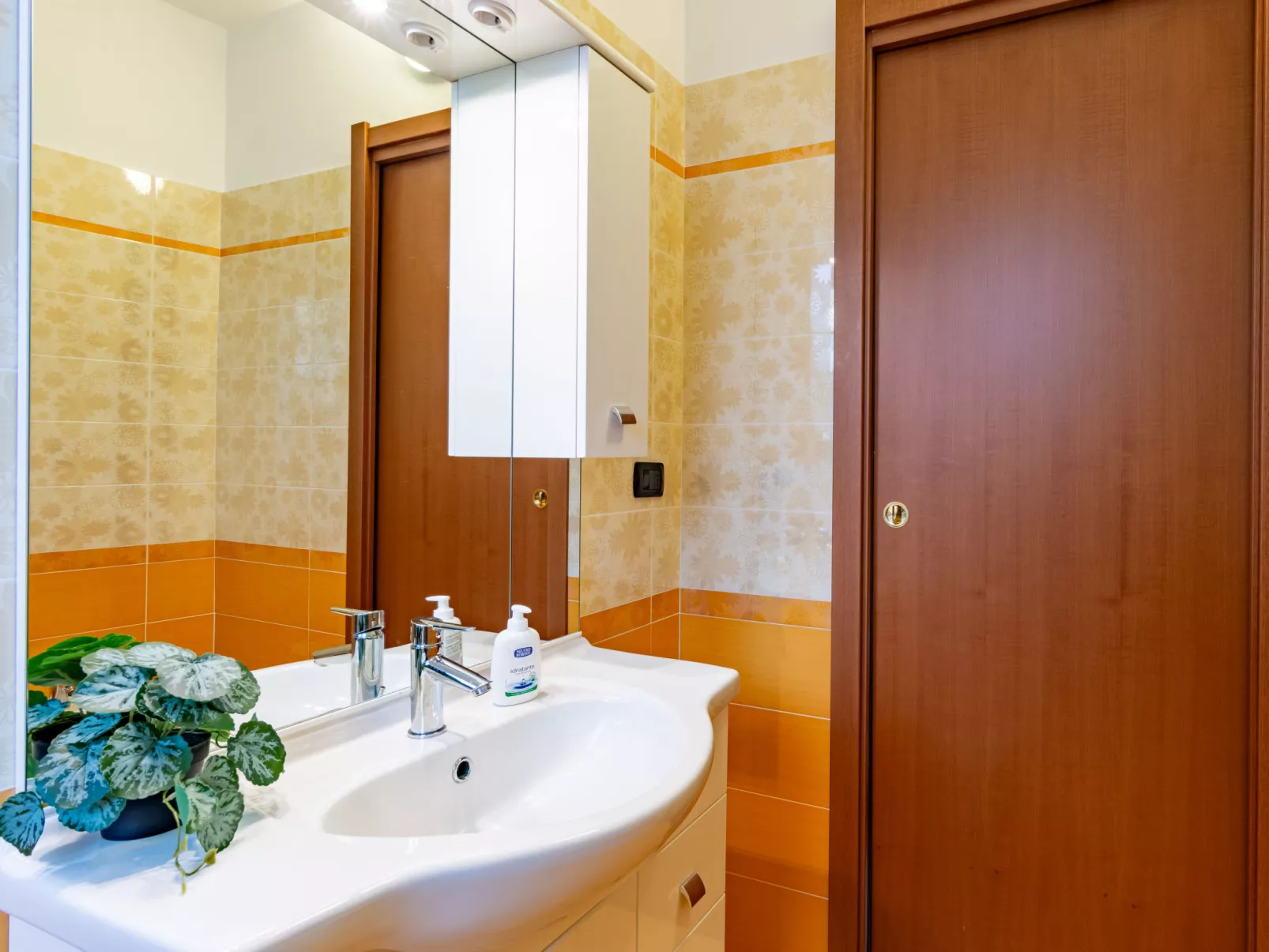Raggio di Sole Apartment A and B-Inside