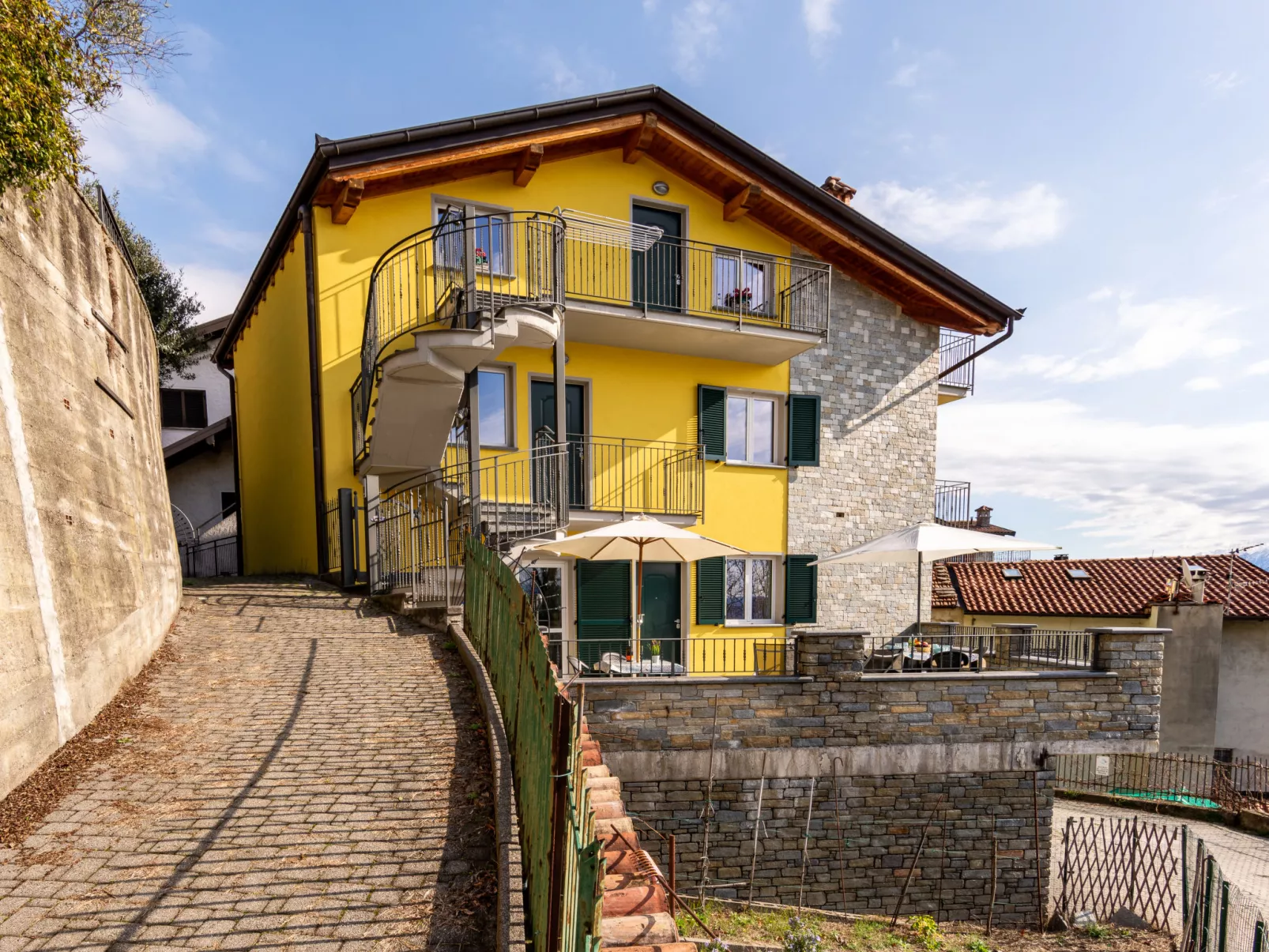 Raggio di Sole Apartment B-Outside