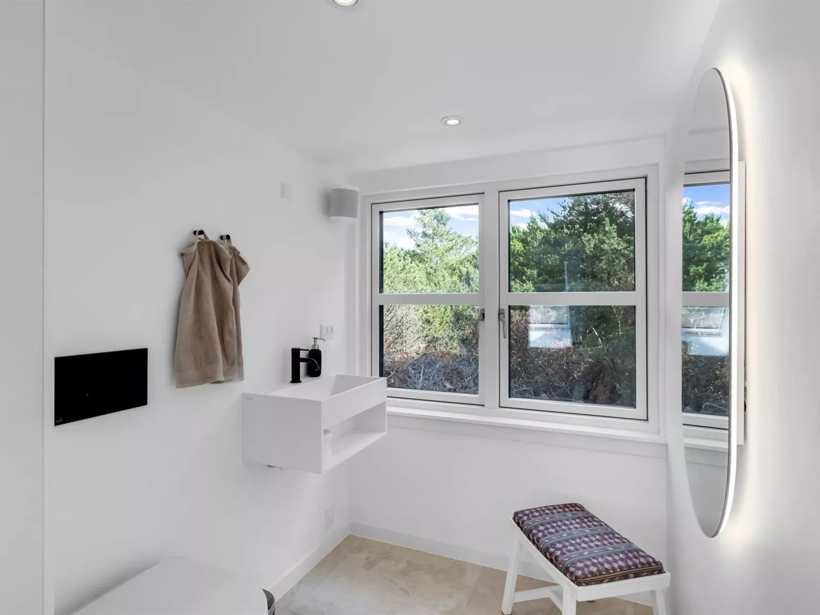 "Hejdie" - 750m from the sea-Inside