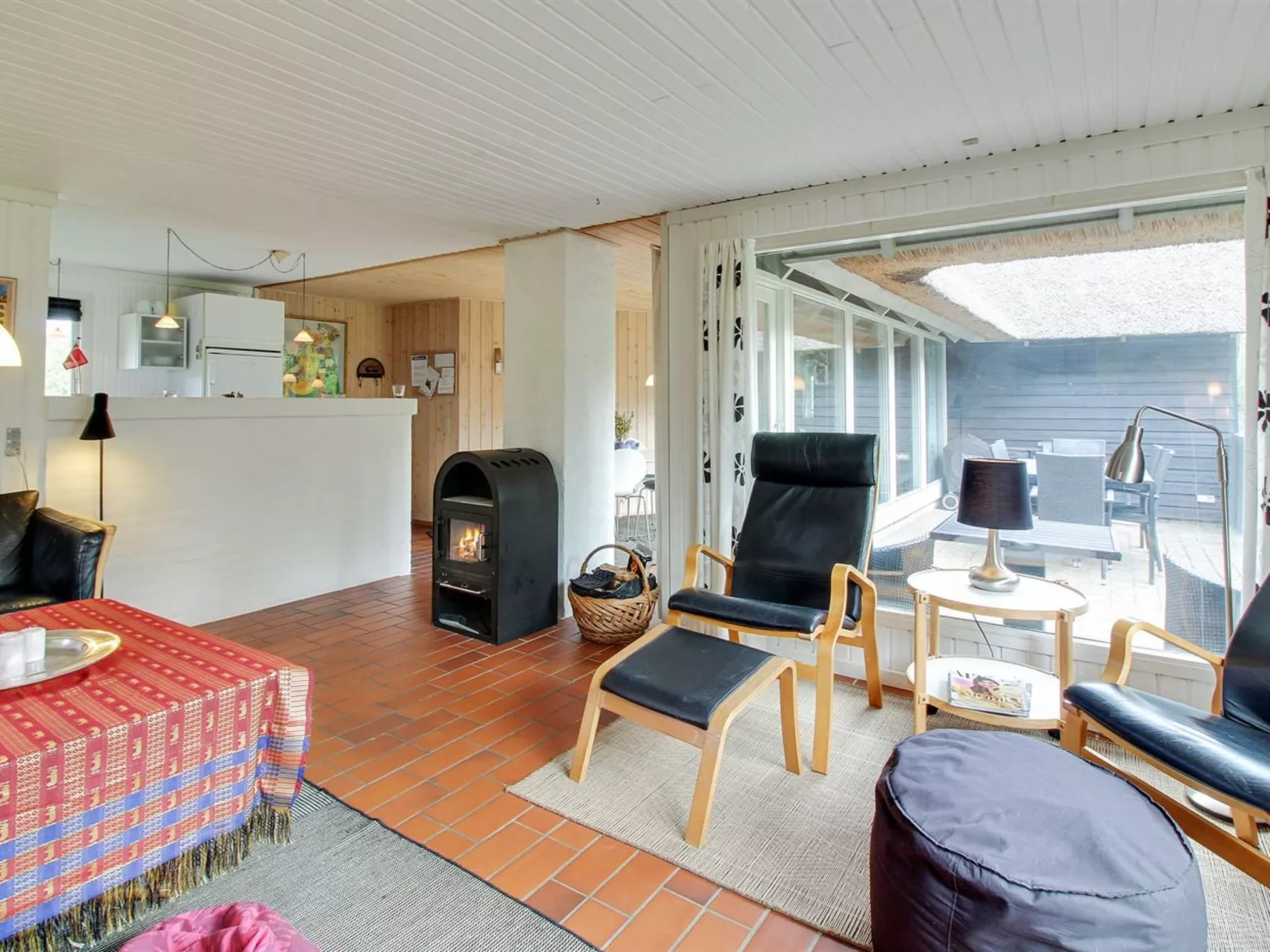 "Eetu" - 1.3km from the sea-Inside