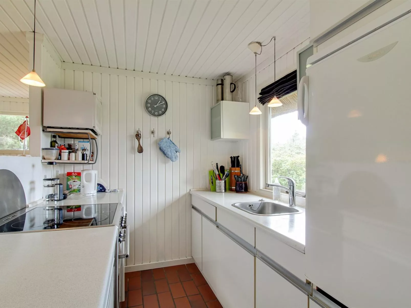"Eetu" - 1.3km from the sea-Inside