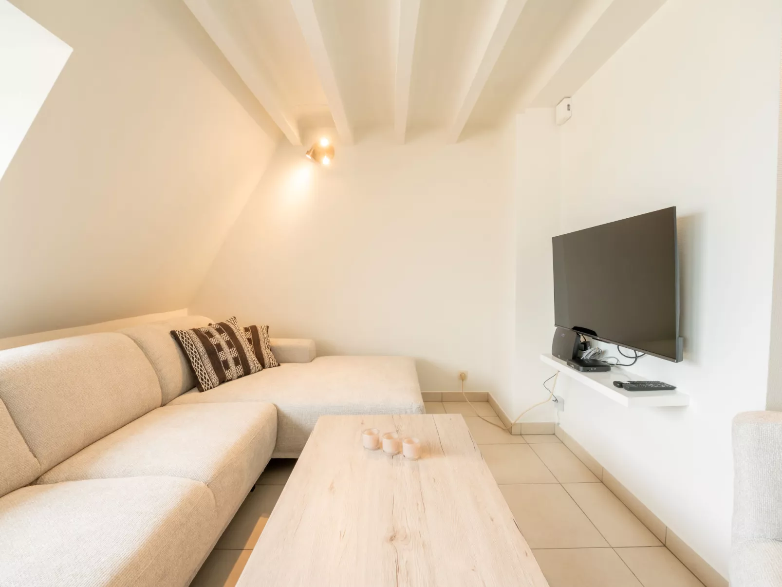 Koekoeksnest Penthouse at the beach-Inside