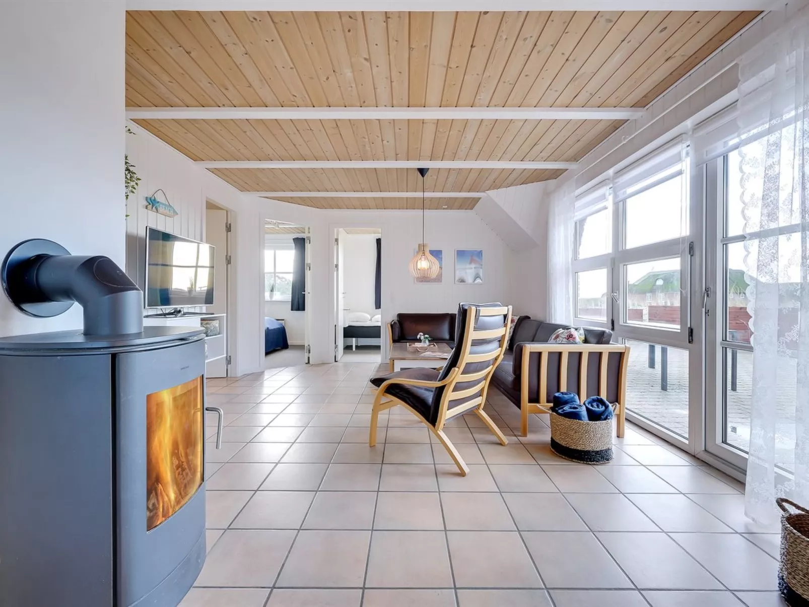 "Viana" - 100m from the sea-Drinnen