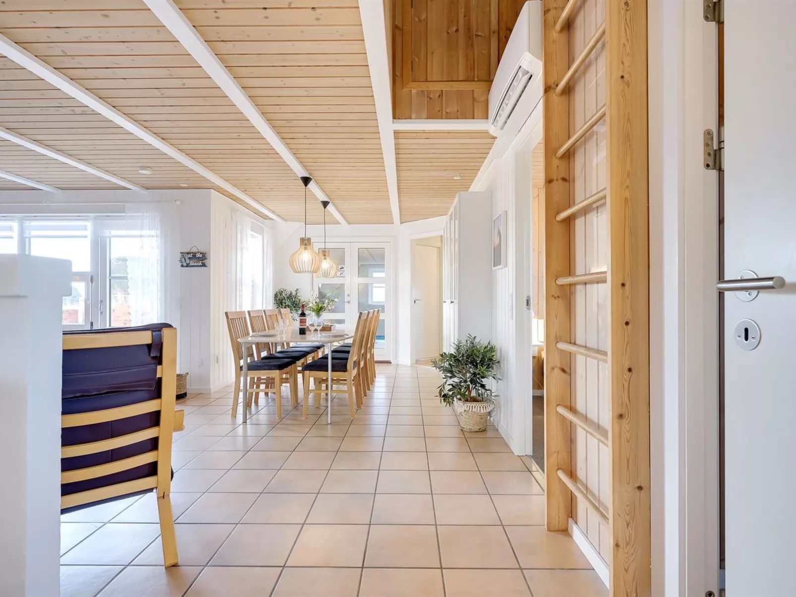 "Viana" - 100m from the sea-Drinnen