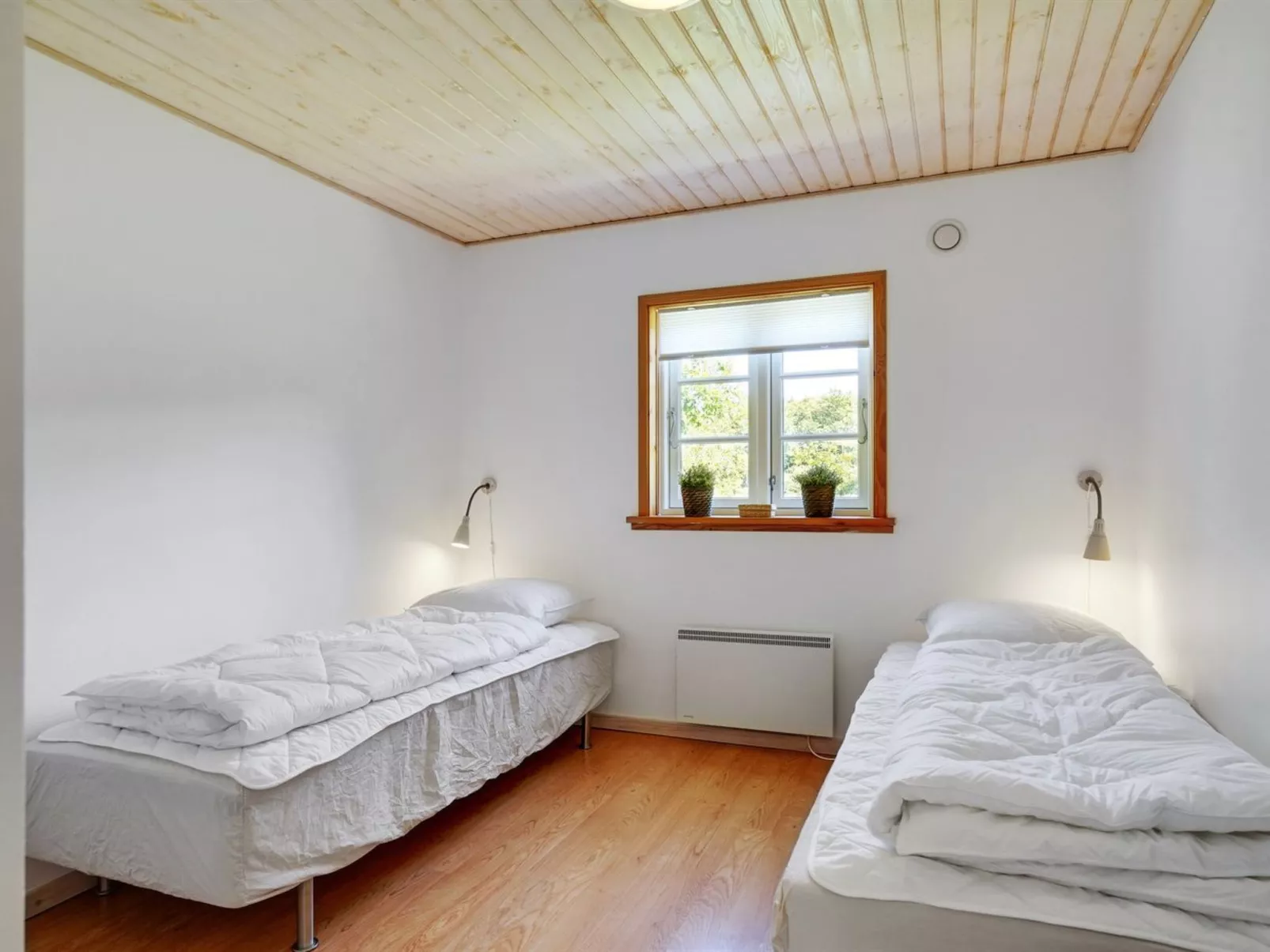 "Soile" - 12km from the sea-Outside