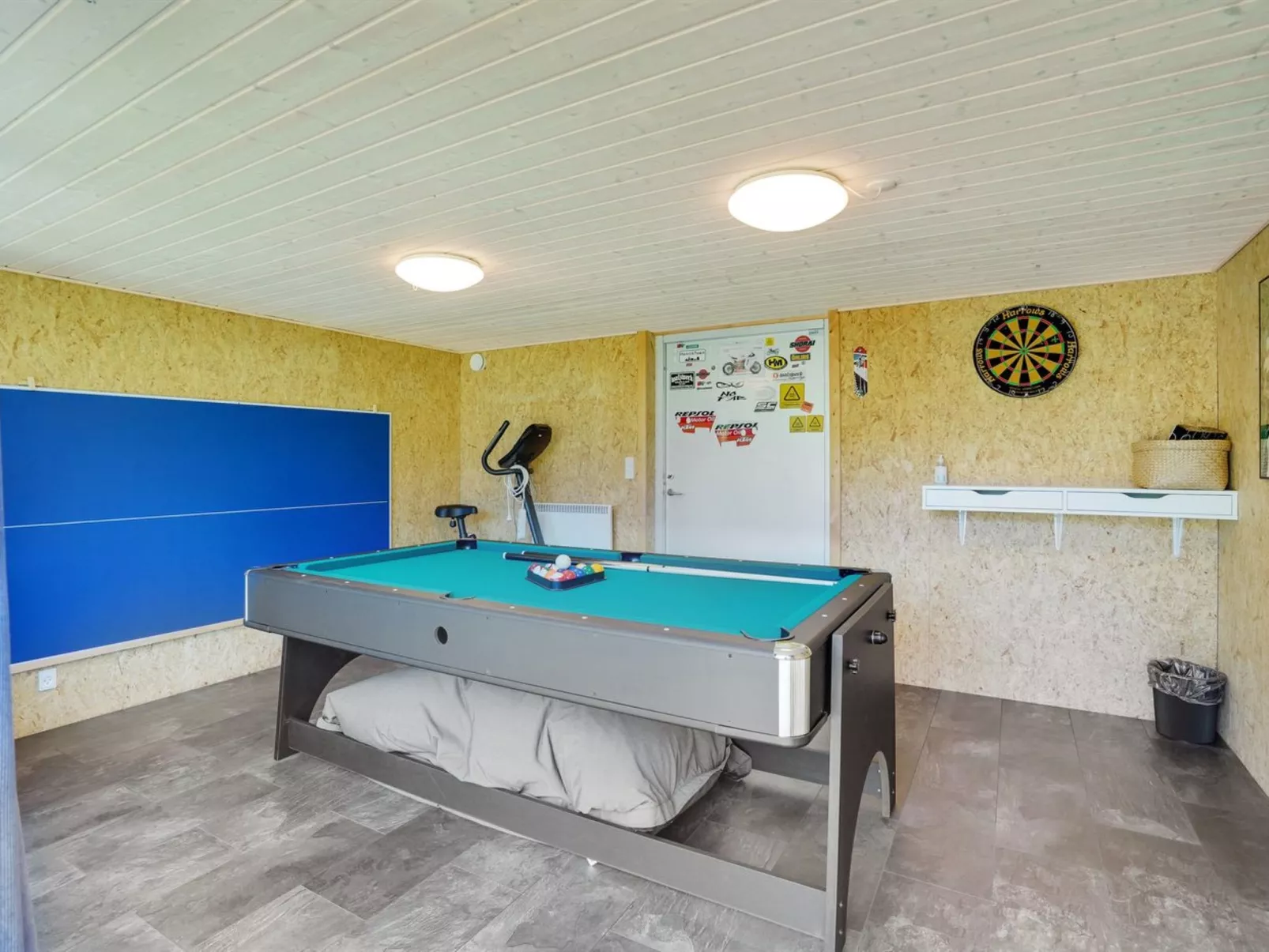 "Soile" - 12km from the sea-Inside