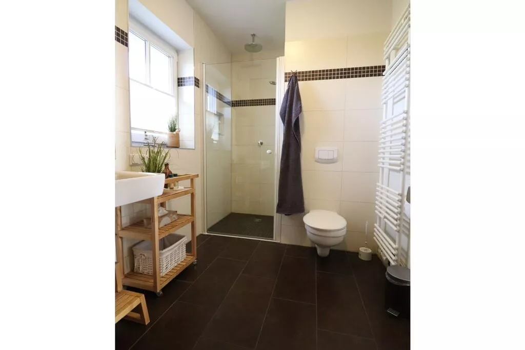 382083-Badezimmer