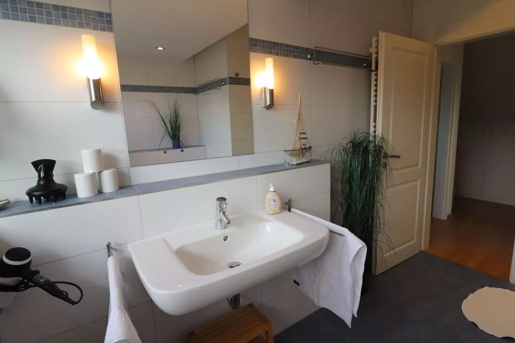 382083-Badezimmer