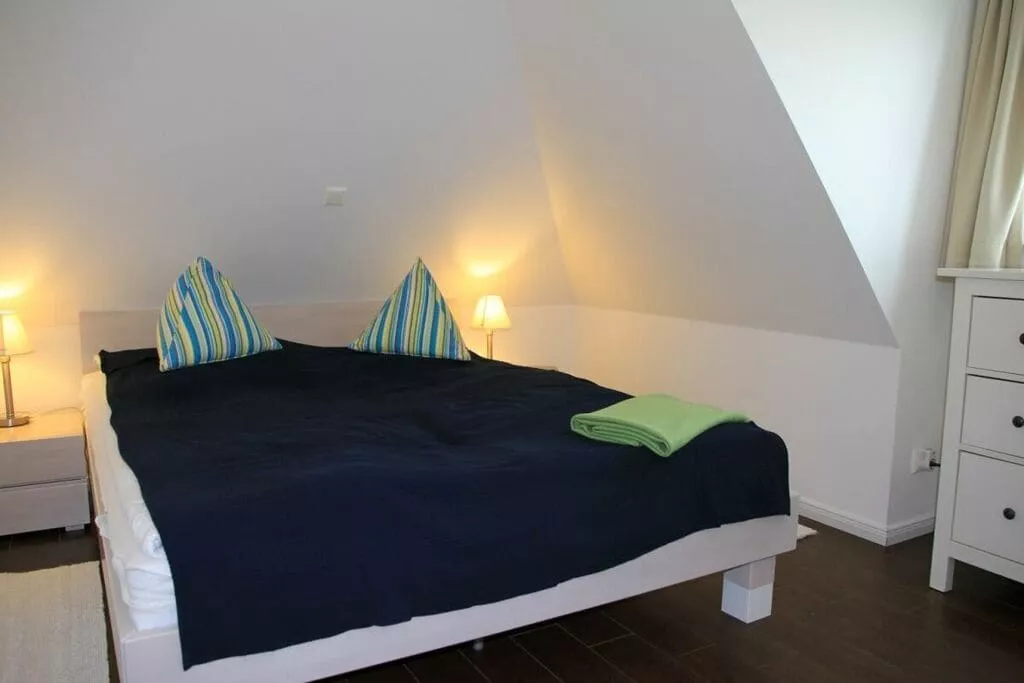 386421-Schlafzimmer