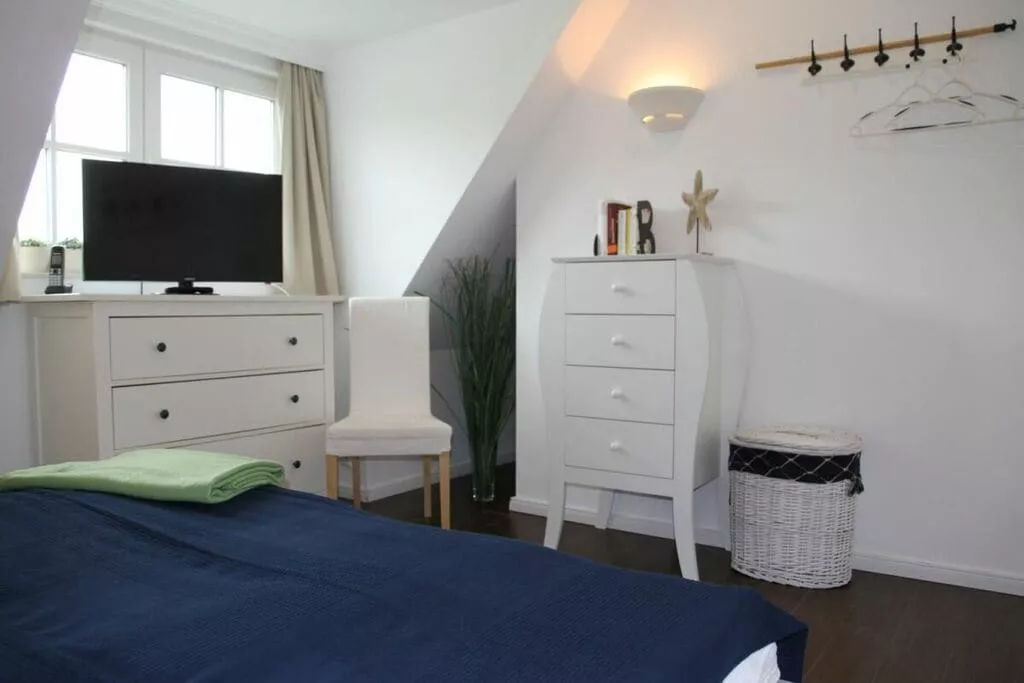 386421-Schlafzimmer