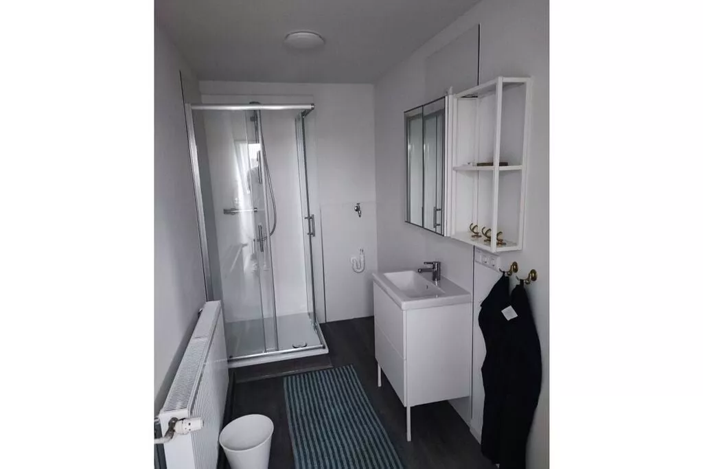 482457-Bathroom