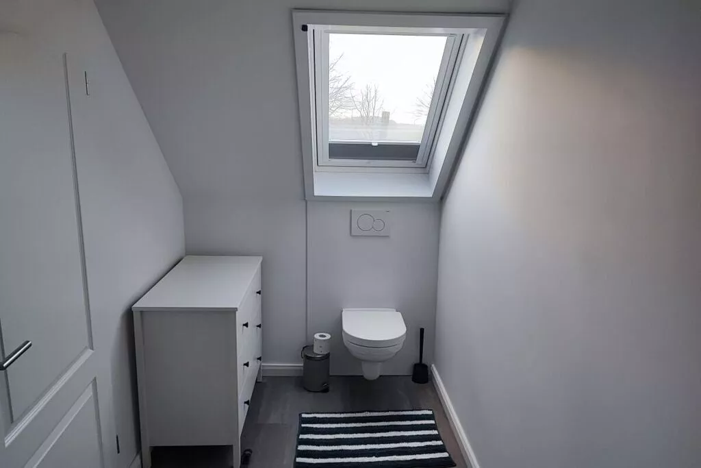 482457-Bathroom