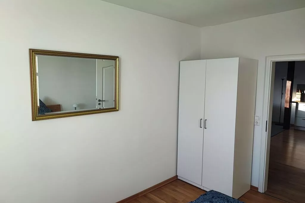 482457-Bedroom